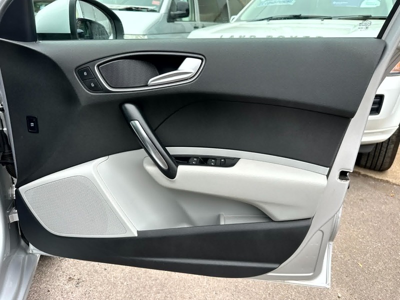 Used Audi A1 2013 for sale - 76093078: Photo 11