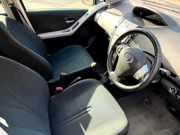 Used Toyota Yaris 2007 for sale - 77976840: Photo