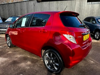 Used Toyota Yaris 2013 for sale - 77027753: Photo