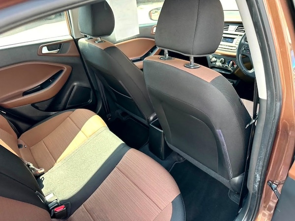 Used Hyundai i20 2015 for sale - 74827259: Photo 5