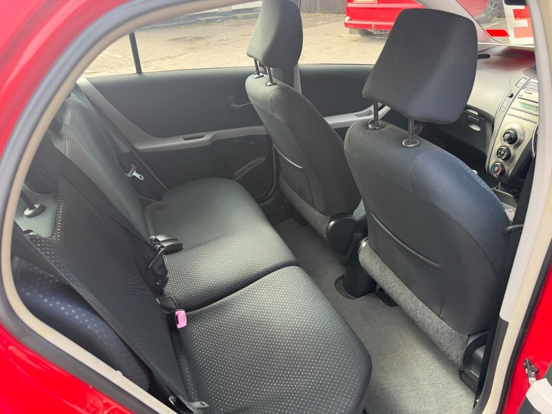 Used Toyota Yaris 2010 for sale - 78182312: Photo 16