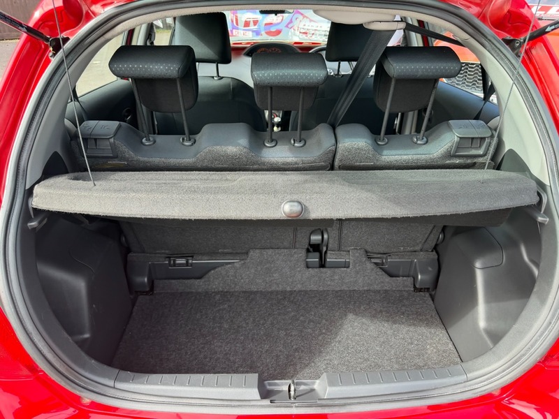 Used Toyota Yaris 2010 for sale - 78182312: Photo 18