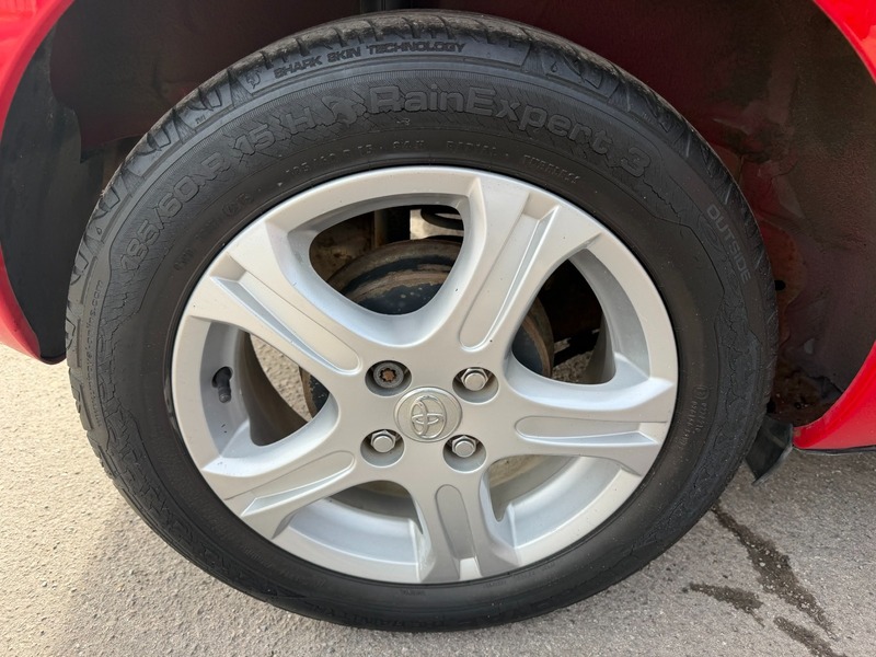 Used Toyota Yaris 2010 for sale - 78182312: Photo 28