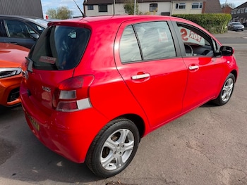 Used Toyota Yaris 2010 for sale - 78182312: Photo