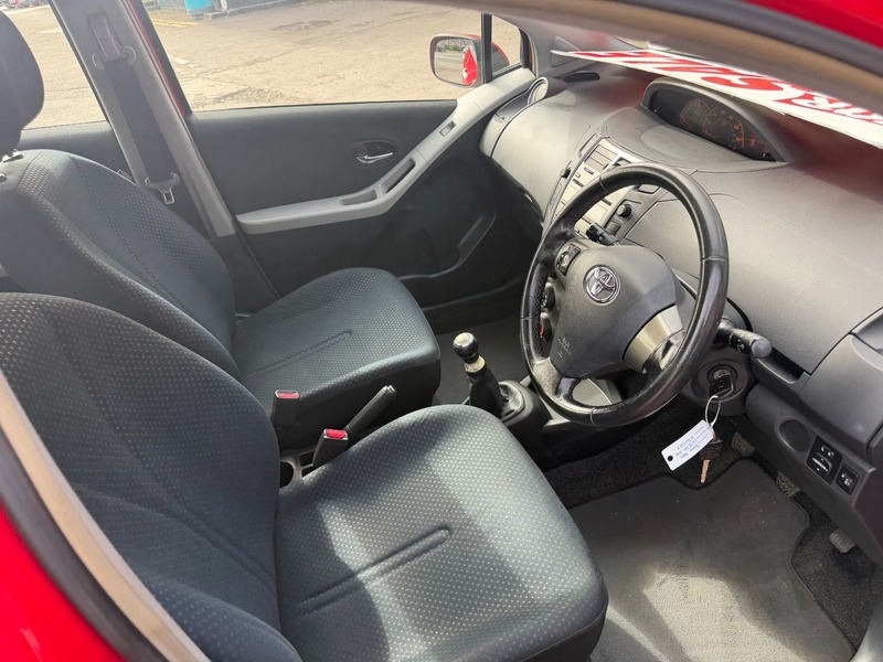 Used Toyota Yaris 2010 for sale - 78182312: Photo 5