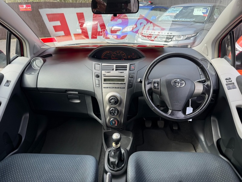 Used Toyota Yaris 2010 for sale - 78182312: Photo 7