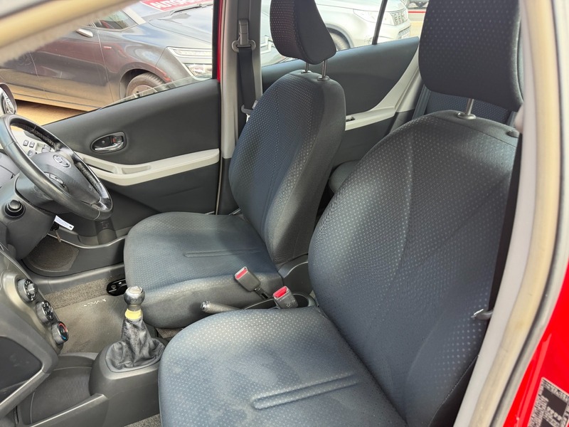 Used Toyota Yaris 2010 for sale - 78182312: Photo 8