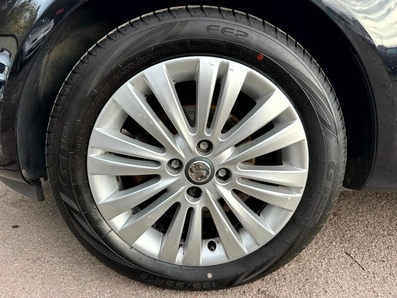 Used Vauxhall Corsa 2011 for sale - 76482619: Photo 26