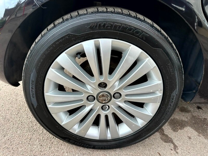 Used Vauxhall Corsa 2011 for sale - 76482619: Photo 28