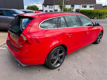 Used Volvo V60 2015 for sale - 78300108: Photo
