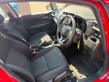 Used Honda Jazz 2018 for sale - 79254698: Photo