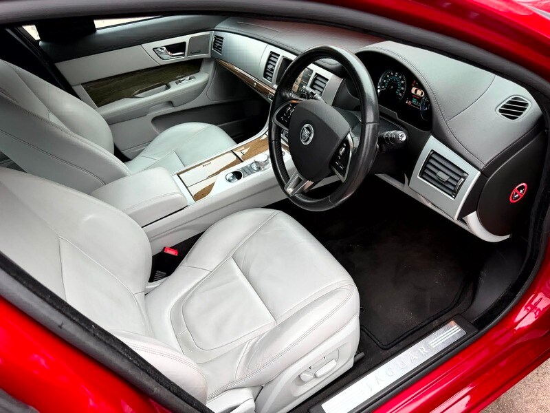 Used Jaguar XF 2013 for sale - 77632316: Photo 14