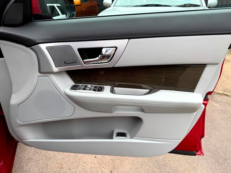 Used Jaguar XF 2013 for sale - 77632316: Photo 15