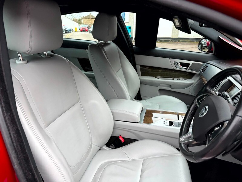 Used Jaguar XF 2013 for sale - 77632316: Photo 16