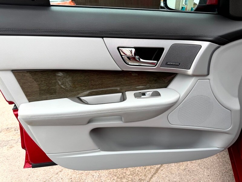 Used Jaguar XF 2013 for sale - 77632316: Photo 23