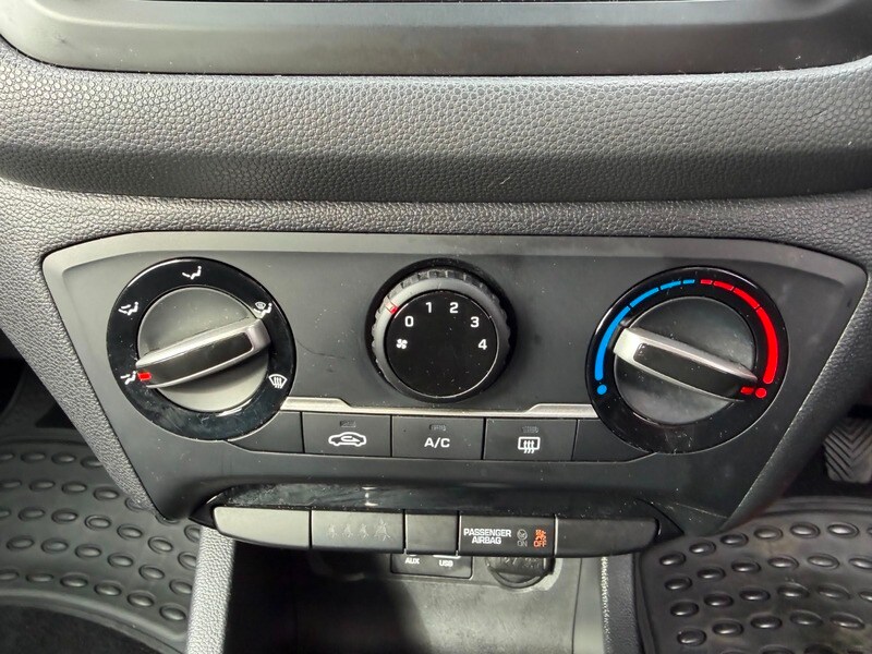 Used Hyundai i20 2018 for sale - 78056828: Photo 14