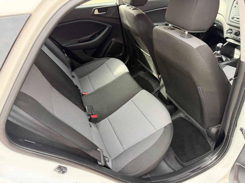 Used Hyundai i20 2018 for sale - 78056828: Photo 15