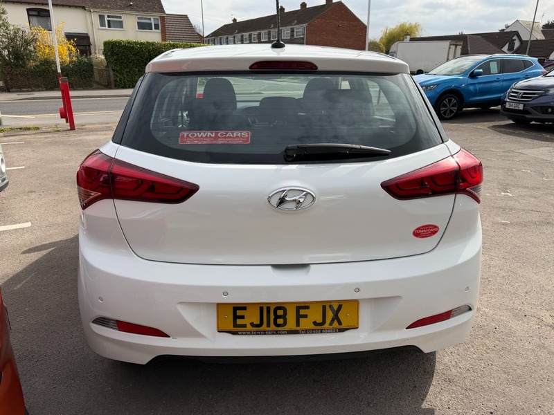 Used Hyundai i20 2018 for sale - 78056828: Photo 2