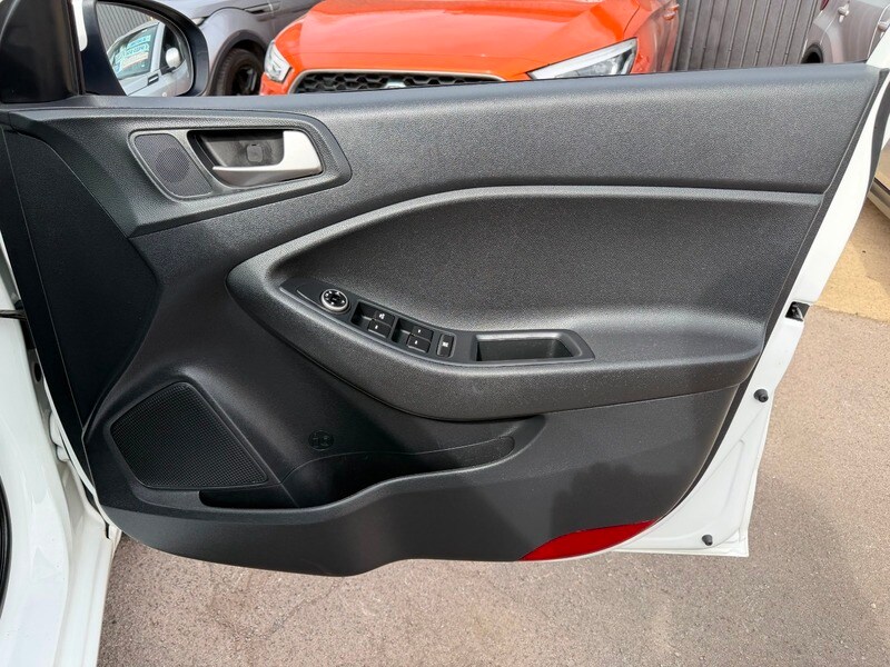 Used Hyundai i20 2018 for sale - 78056828: Photo 27