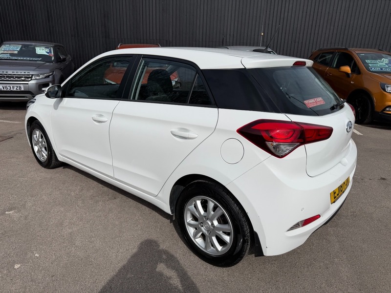 Used Hyundai i20 2018 for sale - 78056828: Photo 3