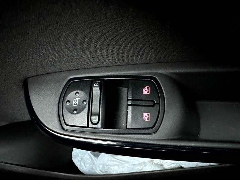 Used Vauxhall Corsa 2015 for sale - 76317234: Photo 12