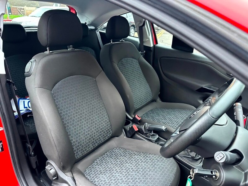 Used Vauxhall Corsa 2015 for sale - 76317234: Photo 5