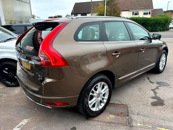 Used Volvo XC60 2015 for sale - 76317244: Photo 2
