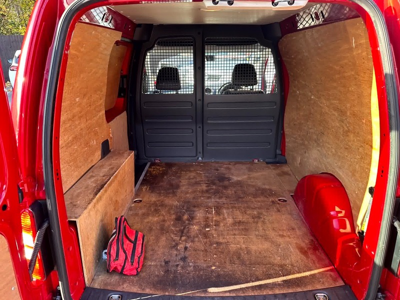 Used Volkswagen Caddy 2011 for sale - 76317237: Photo 9