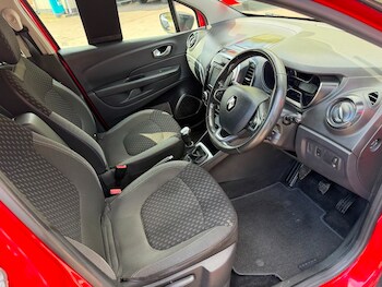 Used Renault Captur 2017 for sale - 77976844: Photo