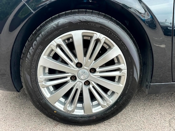 Used Peugeot 208 2018 for sale - 74893335: Photo 20