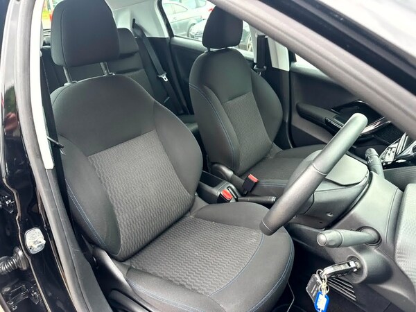 Used Peugeot 208 2018 for sale - 74893335: Photo 6