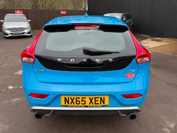 Used Volvo V40 2015 for sale - 77976861: Photo