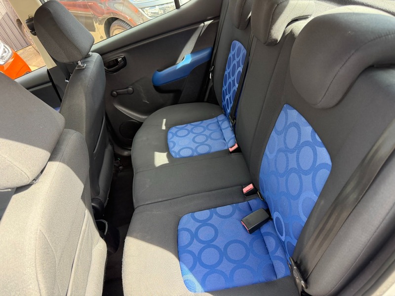 Used Hyundai i10 2009 for sale - 78062056: Photo 10