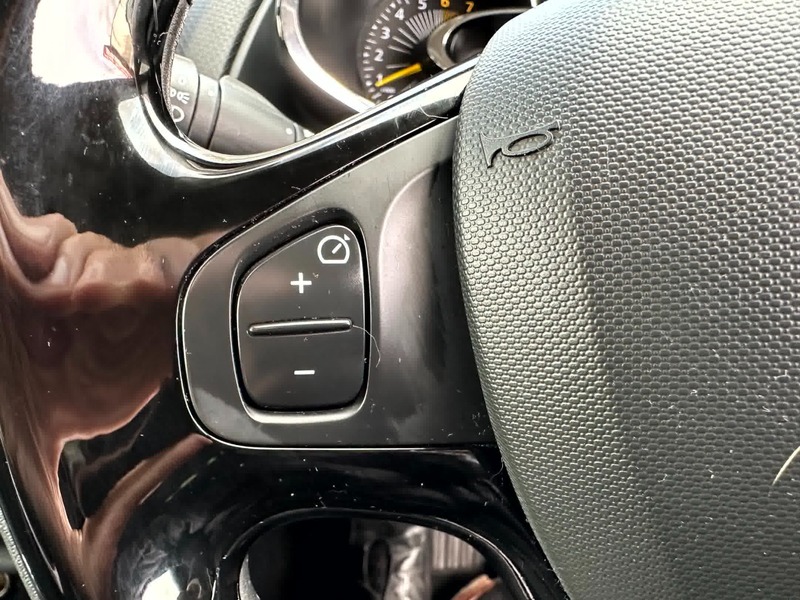 Used Renault Clio 2014 for sale - 76631149: Photo 10