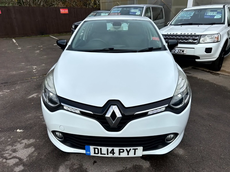 Used Renault Clio 2014 for sale - 76631149: Photo 24