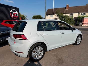 Used Volkswagen Golf 2017 for sale - 79323619: Photo