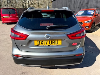 Used Nissan Qashqai 2017 for sale - 77976860: Photo