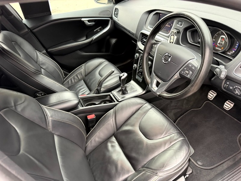 Used Volvo V40 2017 for sale - 77632284: Photo 4