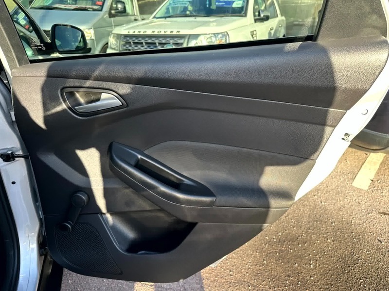 Used Ford Focus 2012 for sale - 76986598: Photo 32