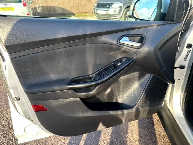 Used Ford Focus 2012 for sale - 76986598: Photo 34