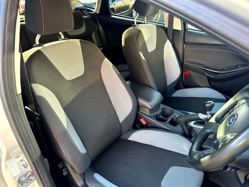 Used Ford Focus 2012 for sale - 76986598: Photo 6