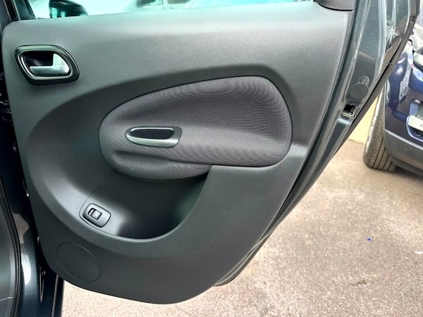 Used Citroen C3 2017 for sale - 76093084: Photo 25