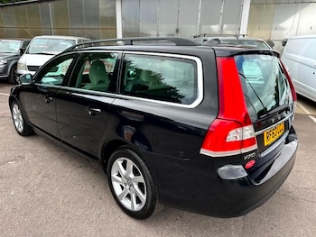 Used Volvo V70 2013 for sale - 75676260: Photo