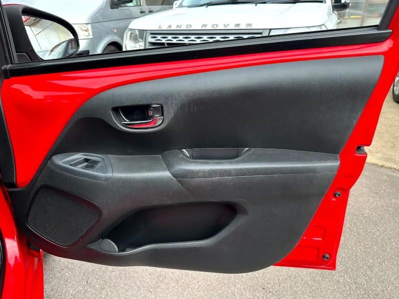 Used Toyota AYGO 2017 for sale - 76317245: Photo 11