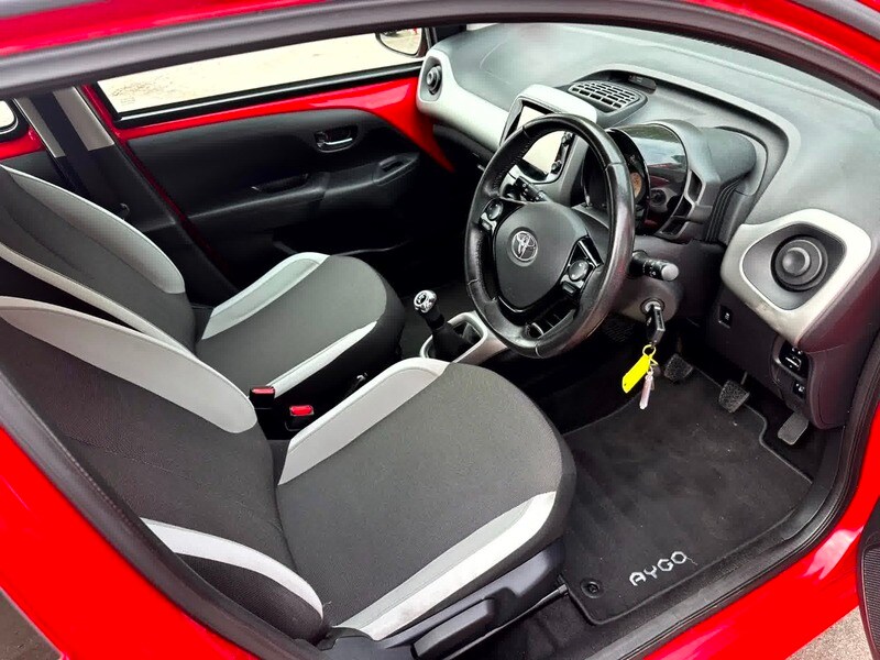 Used Toyota AYGO 2017 for sale - 76317245: Photo 4