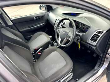 Used Hyundai i20 2012 for sale - 74827231: Photo