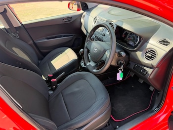 Used Hyundai i10 2019 for sale - 79254705: Photo
