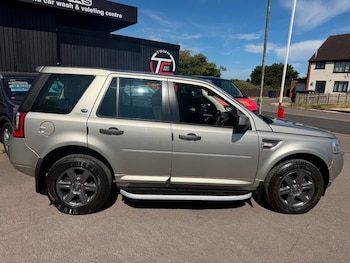 Used Land Rover Freelander 2011 for sale - 79121043: Photo