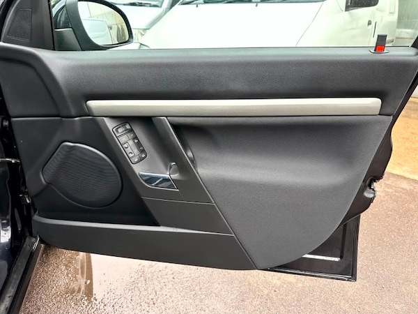 Used Vauxhall Vectra 2009 for sale - 75666790: Photo 13