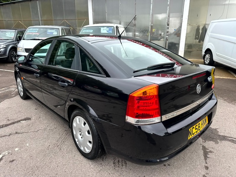 Used Vauxhall Vectra 2009 for sale - 75666790: Photo 15